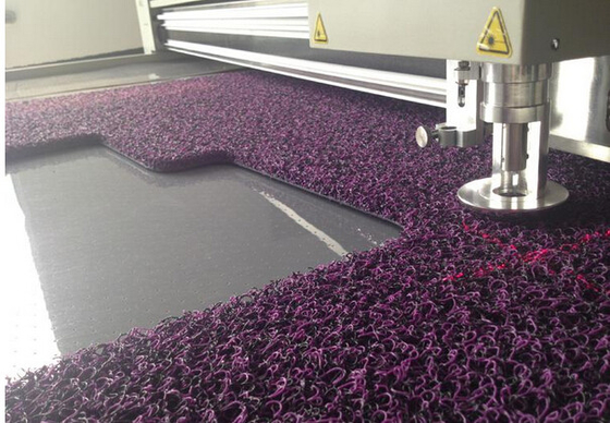 China Car Mat PVC Sheet / Coil floor Mat Cutter Plotter Machine , Oscillating cutting knife supplier