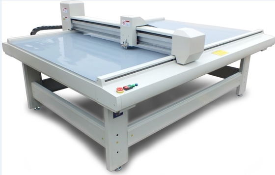 China Acrylic Pmma LED Light Sheet V Cut Uniform Matrix Grid Engraving Machine supplier